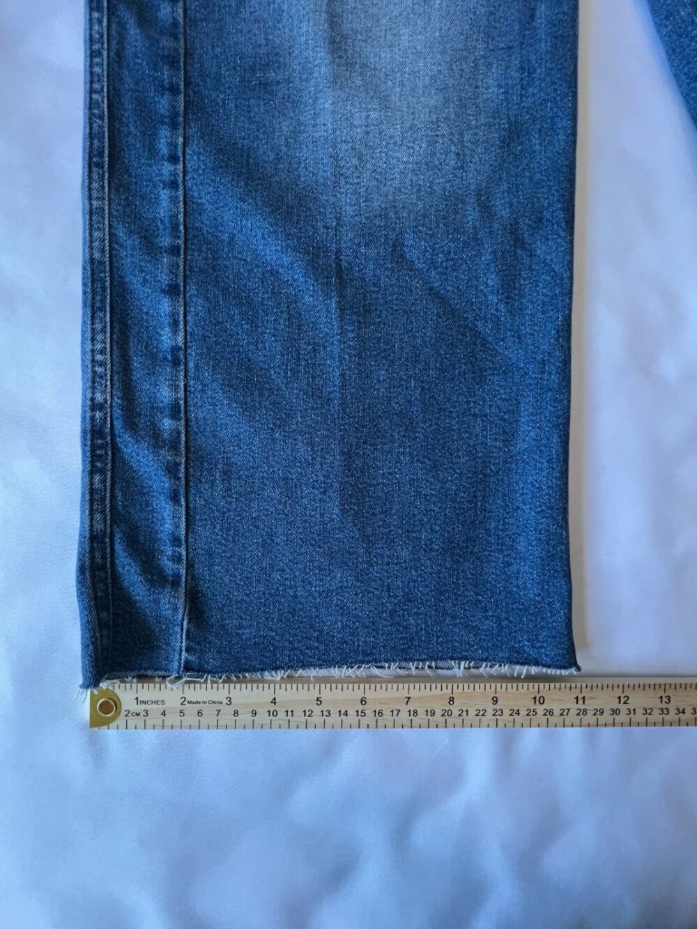 NWT Good American Size 12 Good Skate High Rise Cropped Loose Leg Jeans Raw Hem - Picture 12 of 16